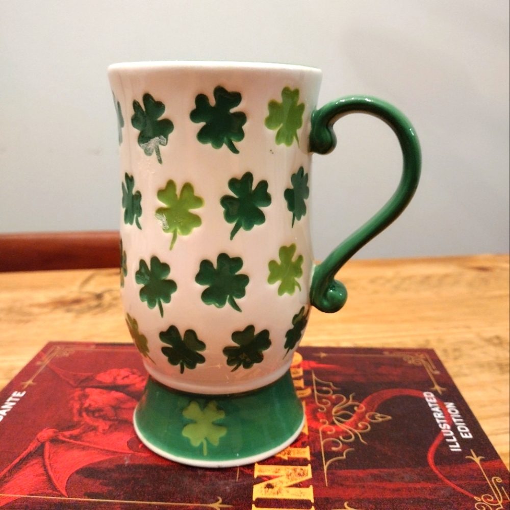 Shamrock Ceramic Pedestal Mug